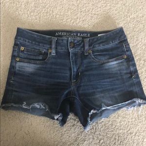 Women’s American Eagle Shortie Jean Shorts, size 2